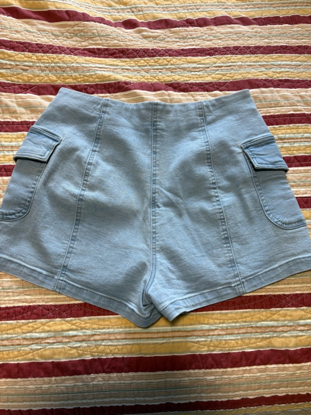 VENUS Light Blue High-Waist Button Front Shorts - Picture 3 of 3